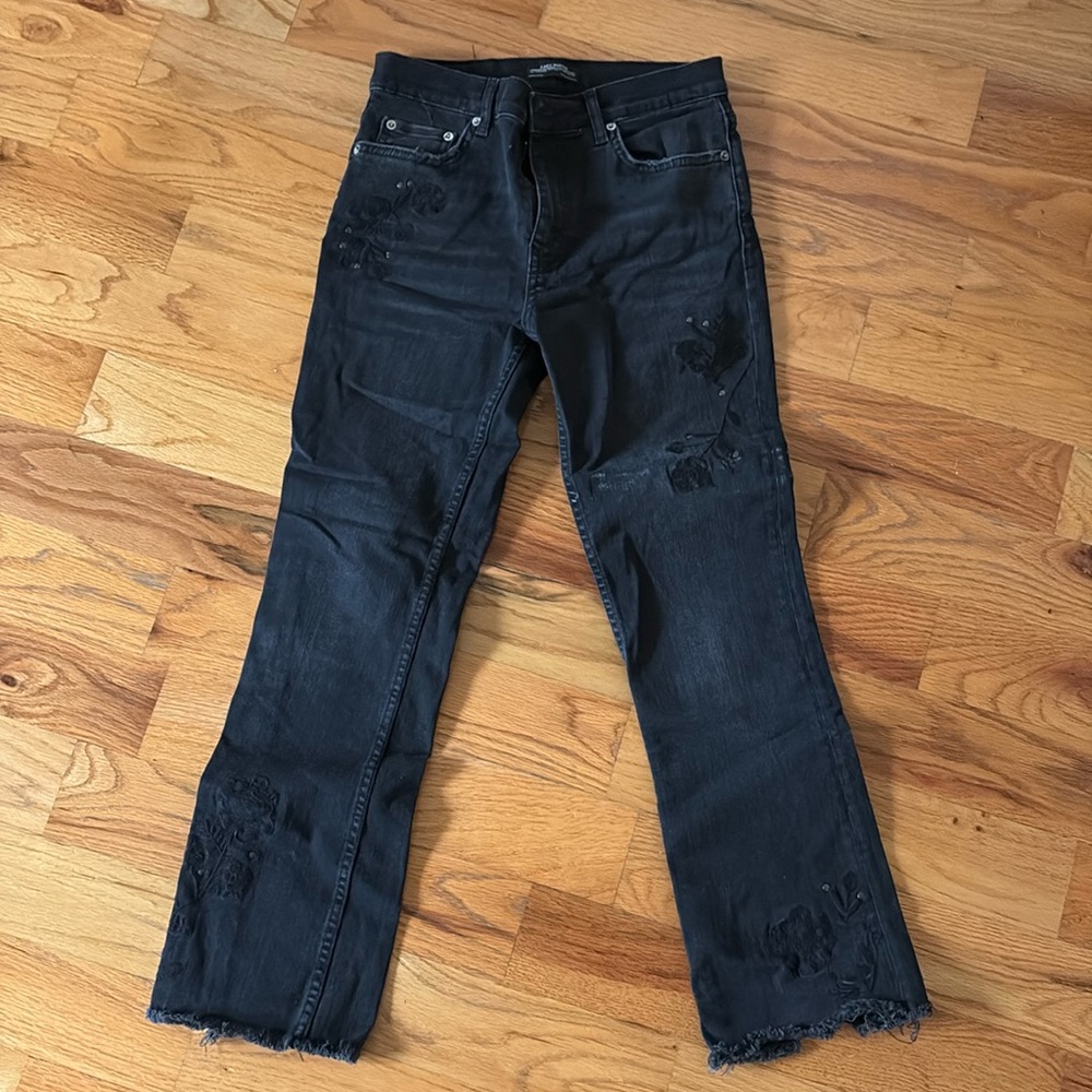 Zara woman black ankle jeans with beautiful flower US 02